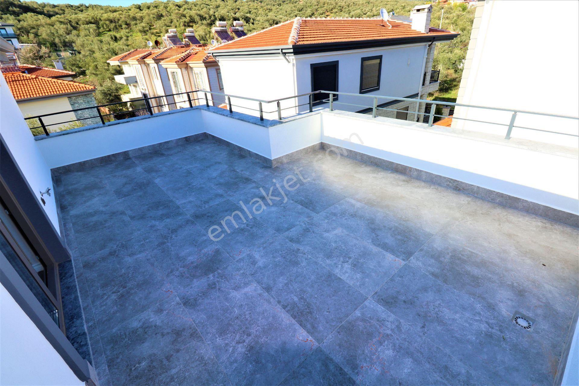 Altınoluk'ta Tek Başına Müstakil 5+1 Süper Lüks - Görsel 28