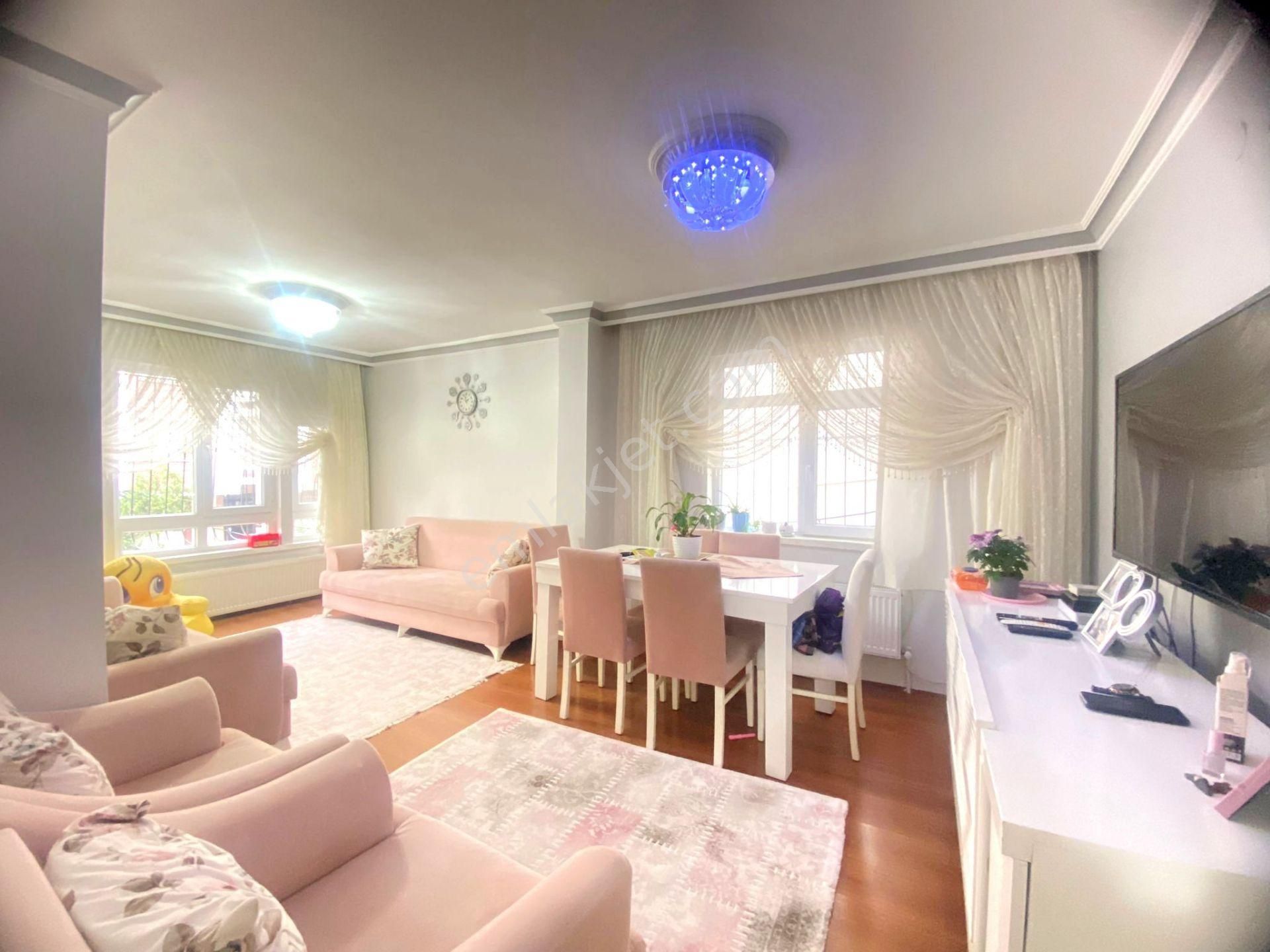 Uzman Emlak Dan İncirli Mh. Bağımsız Asansörlü Yüksek Giriş 3+1