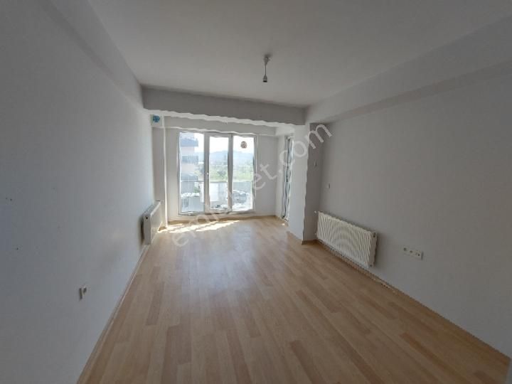 Çanakkale Merkez İsmetpaşa Kiralık Daire ÇANAKKALE İSMETPAŞA MAH. KİRALIK 1+1  BÜYÜK ARAKAT DAİRE 