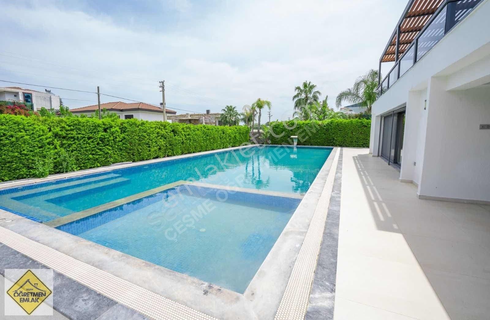 Çeşme Dalyanda Deniz Yakın Geniş Bahçeli Lüks+lüks Villa - Görsel 26