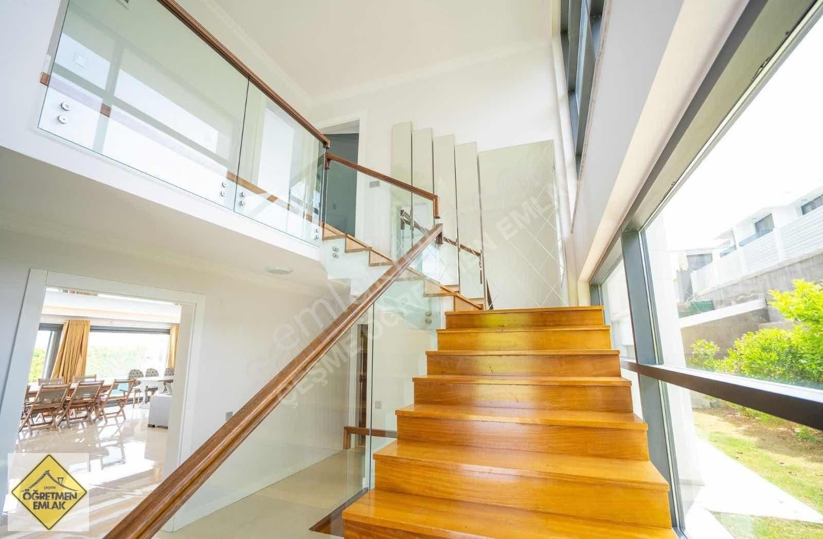 Çeşme Dalyanda Deniz Yakın Geniş Bahçeli Lüks+lüks Villa - Görsel 11