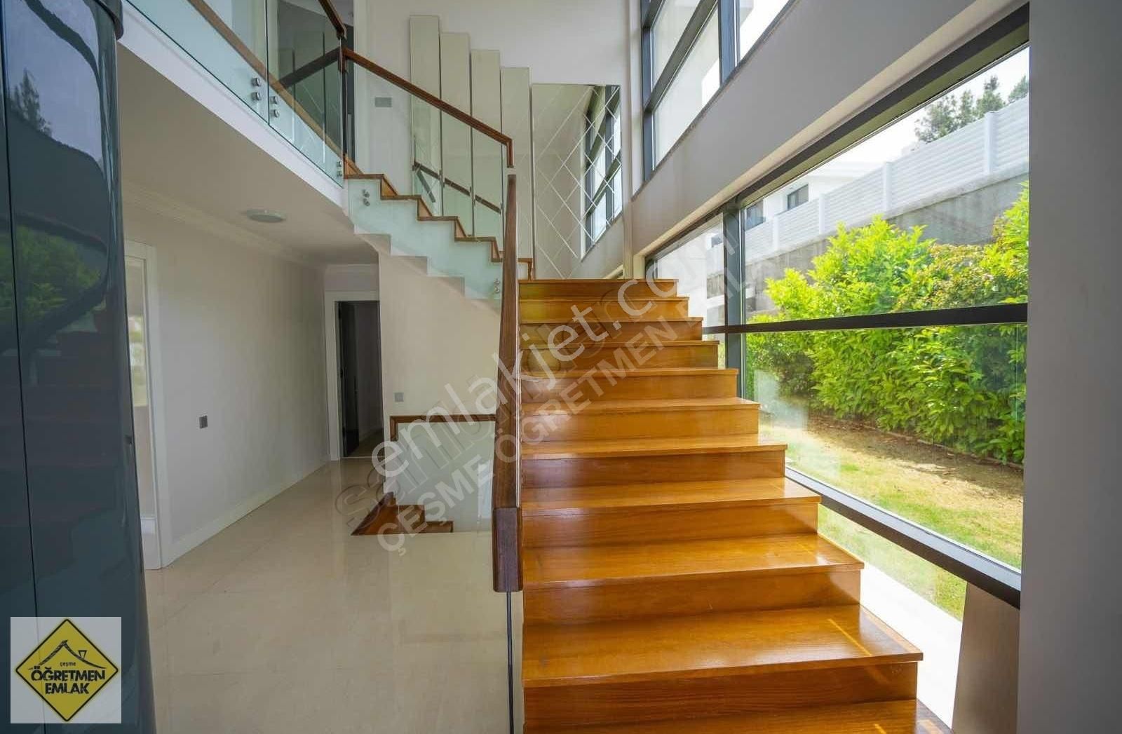 Çeşme Dalyanda Deniz Yakın Geniş Bahçeli Lüks+lüks Villa - Görsel 4