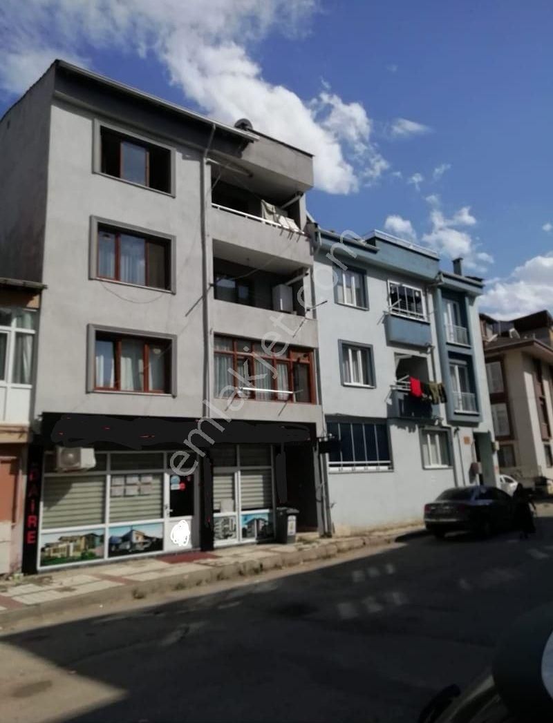 İnegöl Sinanbey Satılık Bina İNEGÖL AVM YAKININDA İŞLEK BİR MERKEZİ BÖLGEDE 70 M2'DEN 3 DAİRE VE 1 DÜKKAN İLE KOMPLE SATILIK BİNA