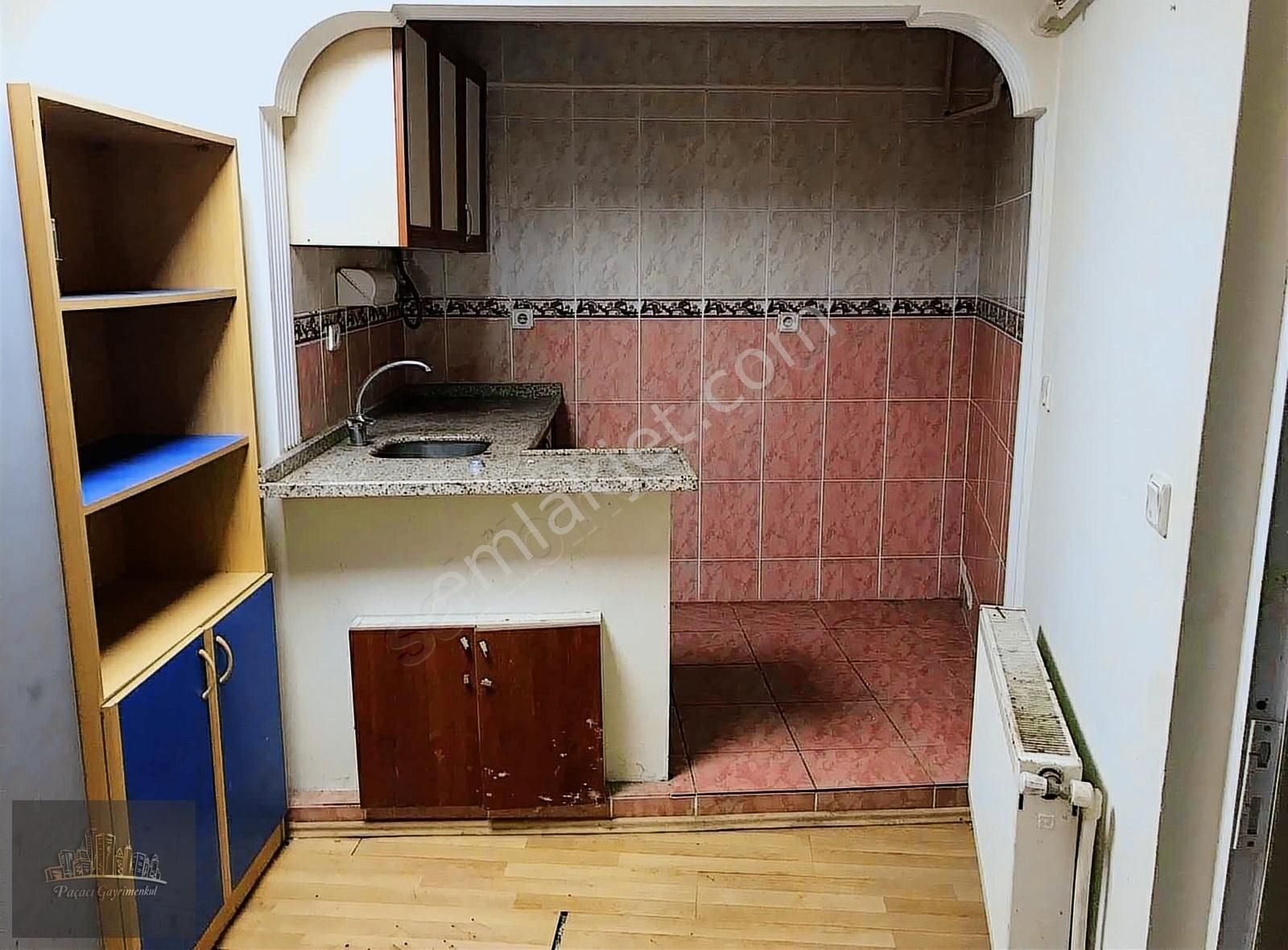 Çorlu Muhittin Kiralık İşhanı Katı Çorlu Şeyhsinan Pasaj İçi Kiralık Ofis Üst Kat