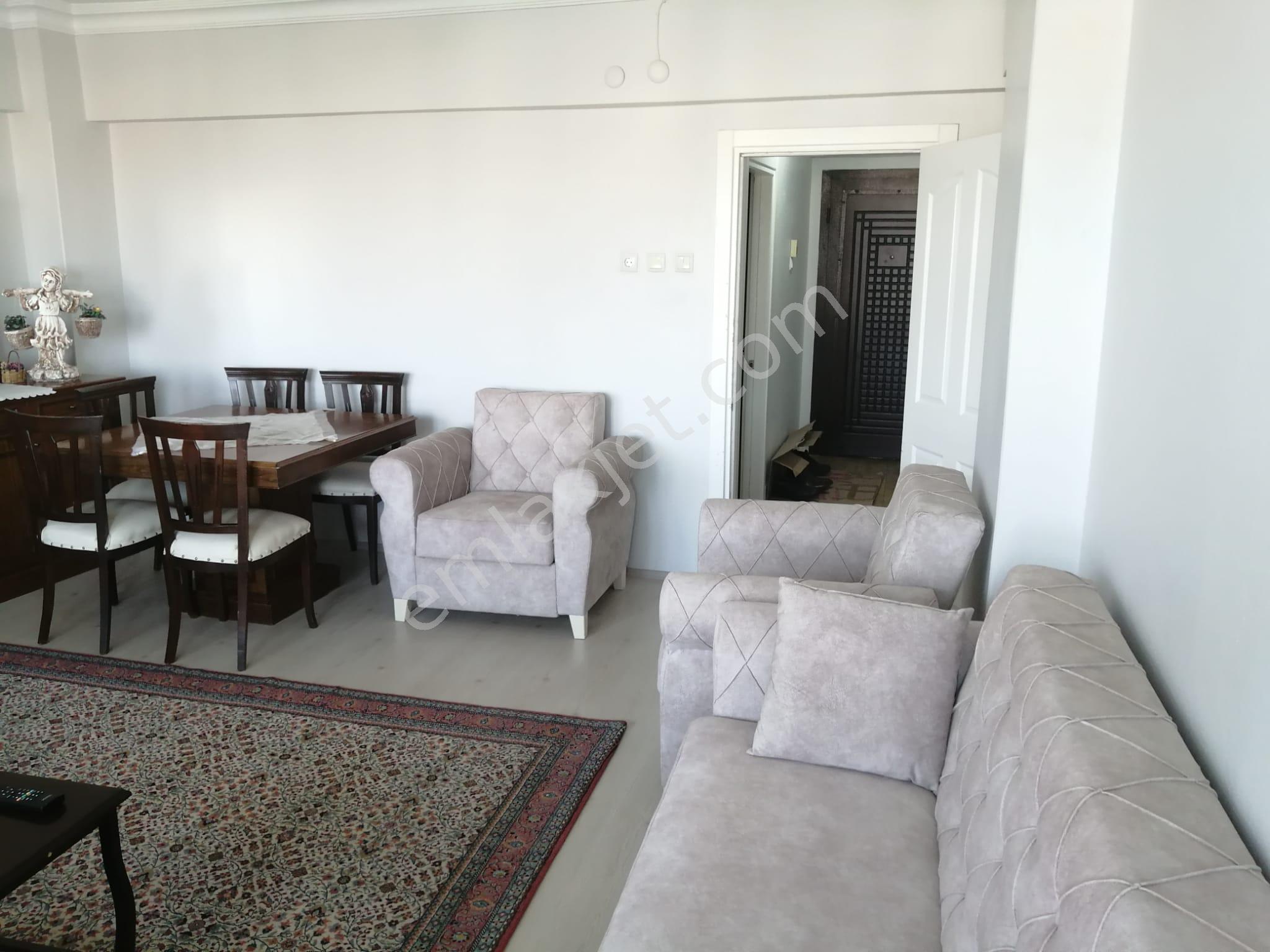 Adapazarı Merkezde Bakımlı 2+1 100m² Erd Gayrimenkulden Satılık - Görsel 3