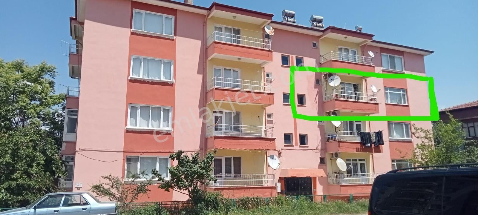 Osmancık Şenyurt Satılık Daire  Sıla GAYRİMENKULDEN SATILIK 4+1 3.CÜ KATTA DAİRE