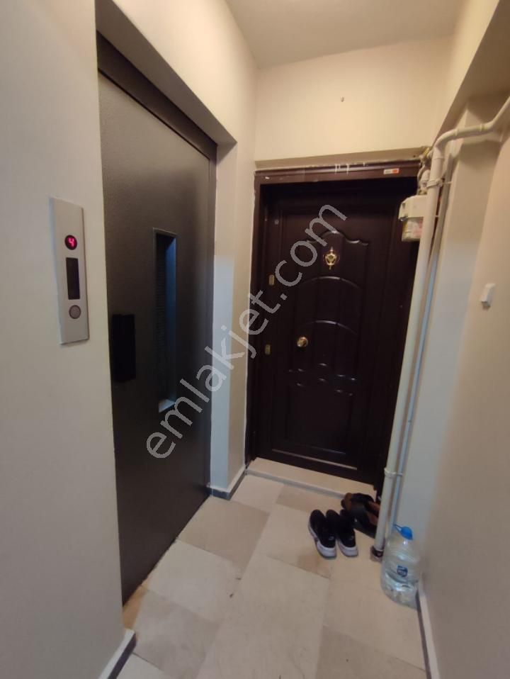 Üçkardeşler Emlakta Satılık Daire Esenler - Görsel 2