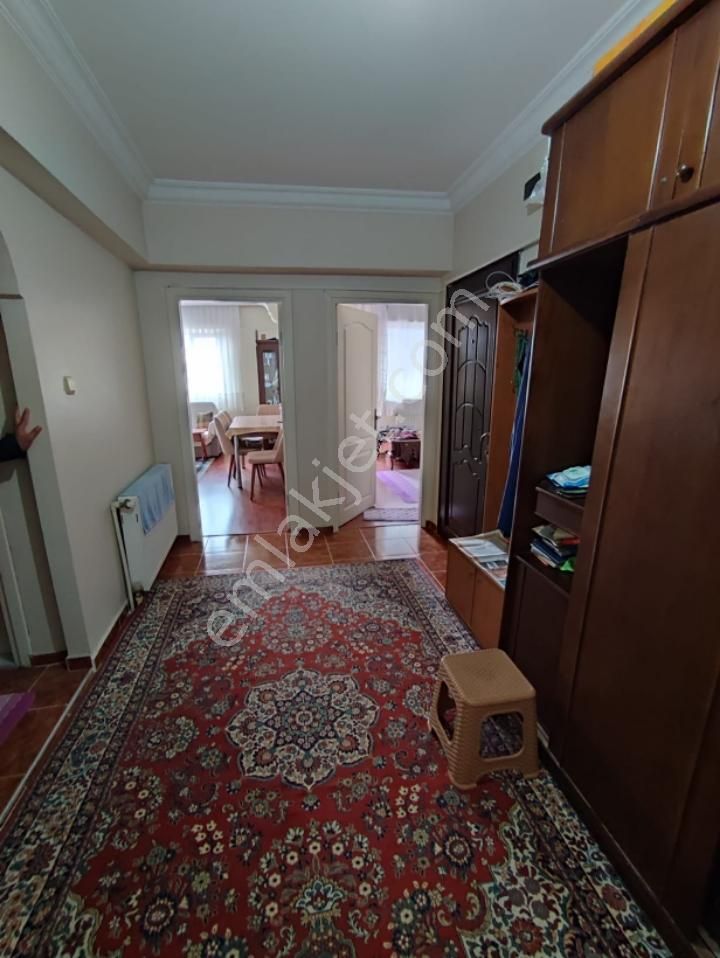 Üçkardeşler Emlakta Satılık Daire Esenler - Görsel 3