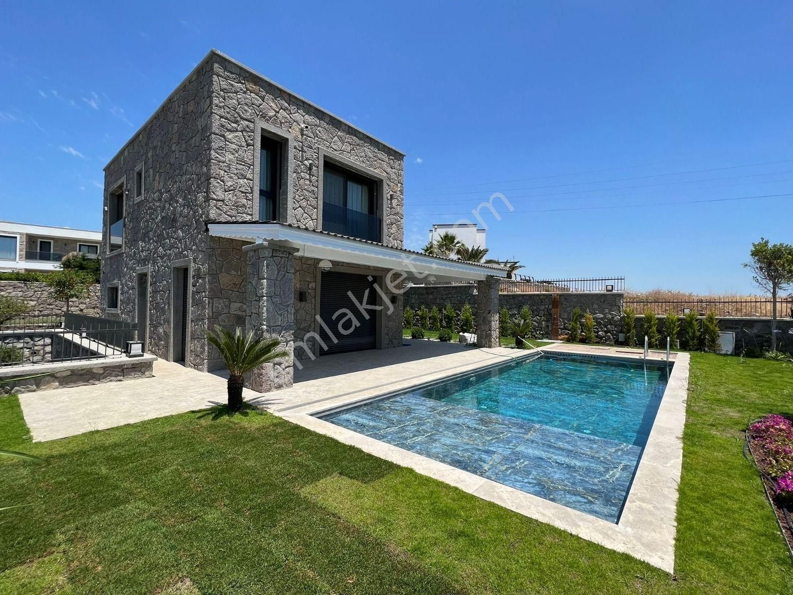 Bodrum Yahşi Satılık Villa Bodrum Ortakent'te Satılık 6+1 Müstakil Havuzlu Villa