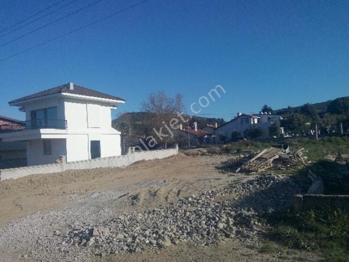 Urla Şirinkent Satılık Villa İmarlı SATILIK ARSA URLA ŞiRINKENTTE TEK PARSEL 339 MT2