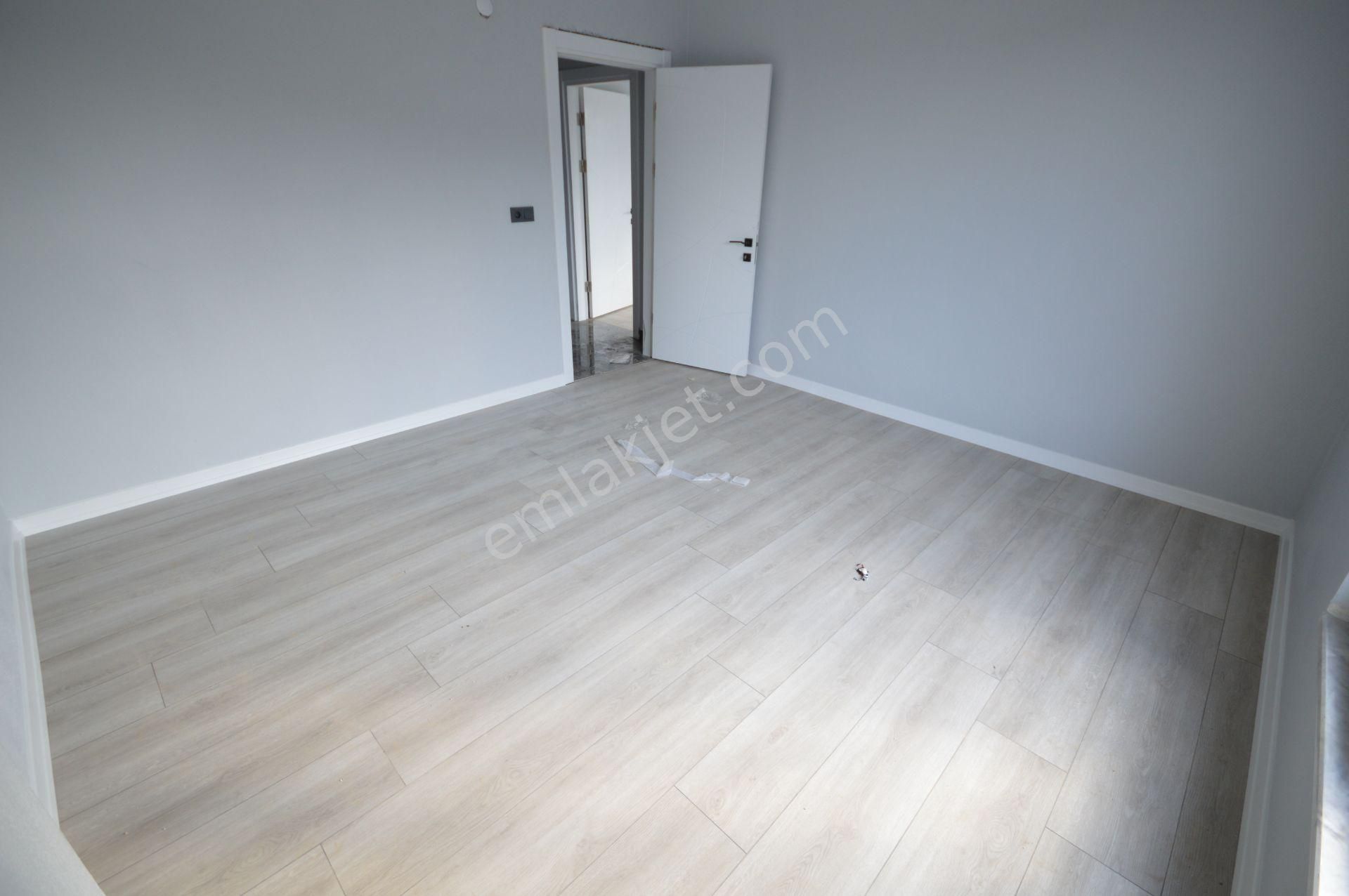 https://imaj.emlakjet.com/listing/13375732/86129DC6802E07783266B6C37014659113375732.JPG