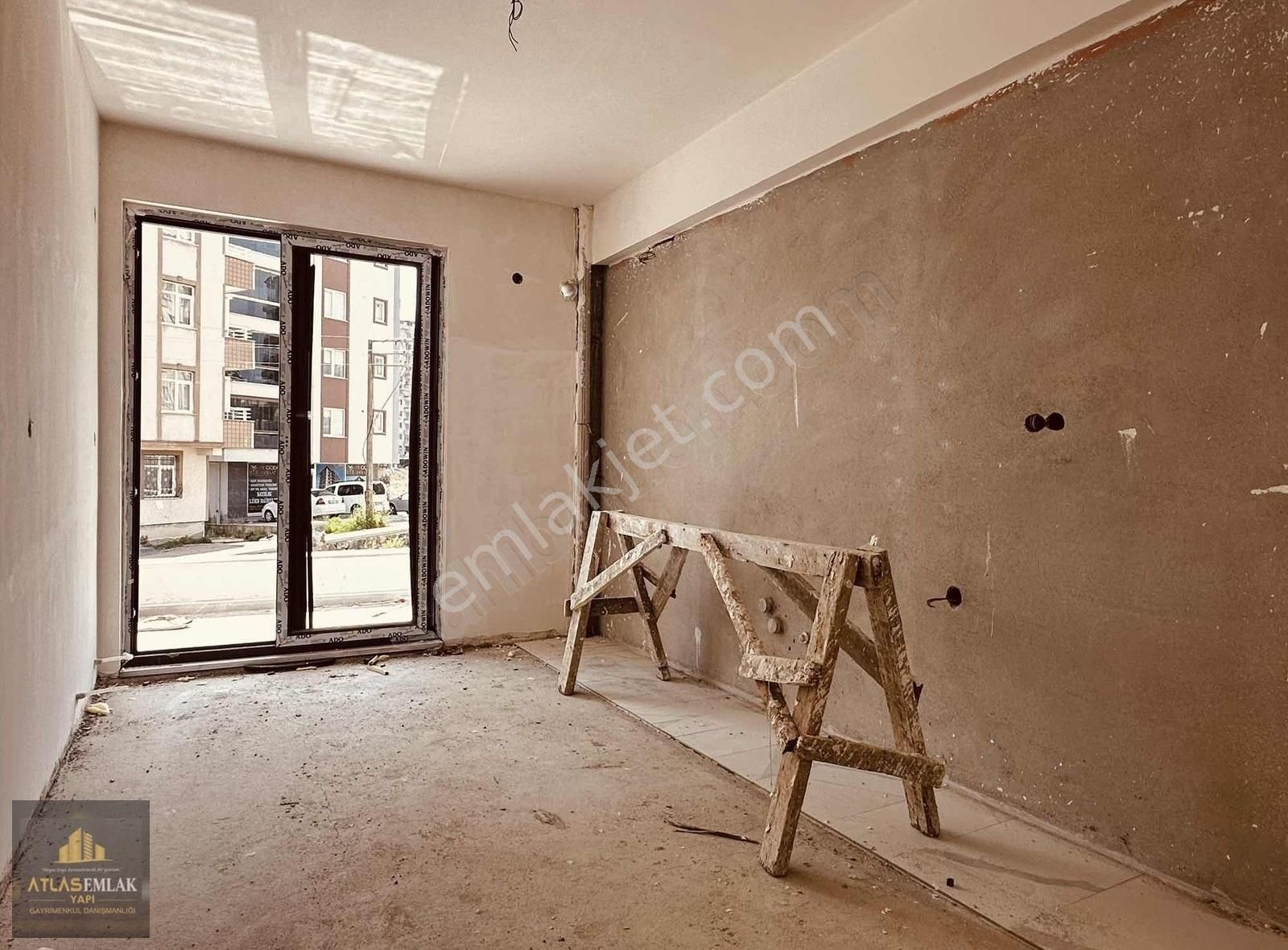 https://imaj.emlakjet.com/listing/13391378/FF54121402DFCC491B7A25627E14633C13391378.jpg