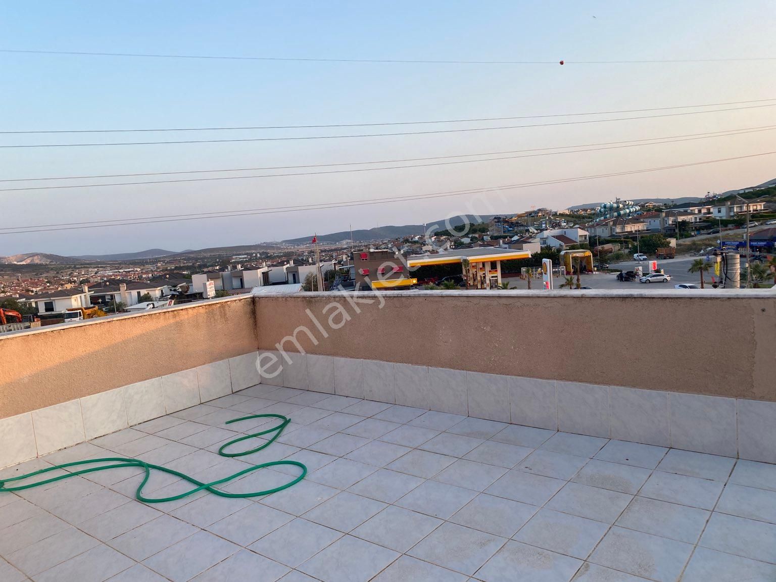 Çeşme Alaçatı Da Müstakil Bahçelikiralık Dubleks - Görsel 3