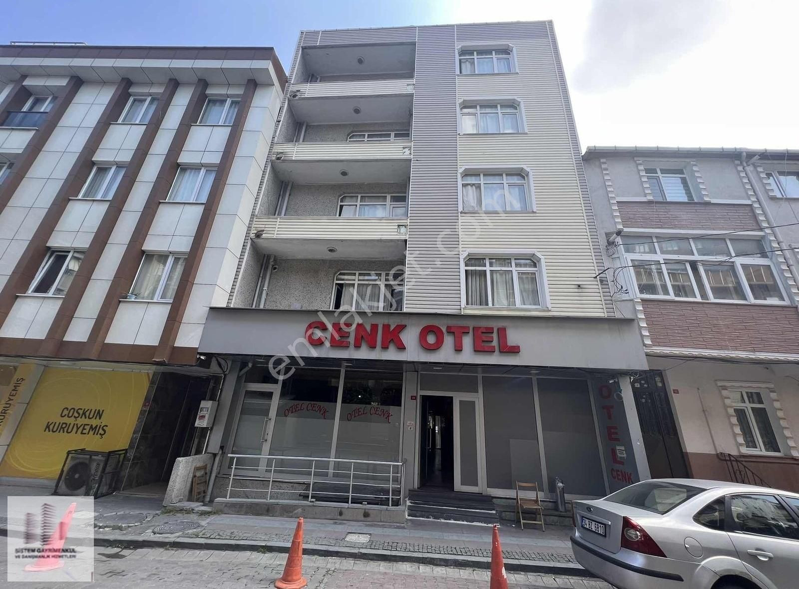 Küçükçekmece Mehmet Akif Satılık Bina ARSASI VE MÜLKİYETİ İLE SATILIK OTEL