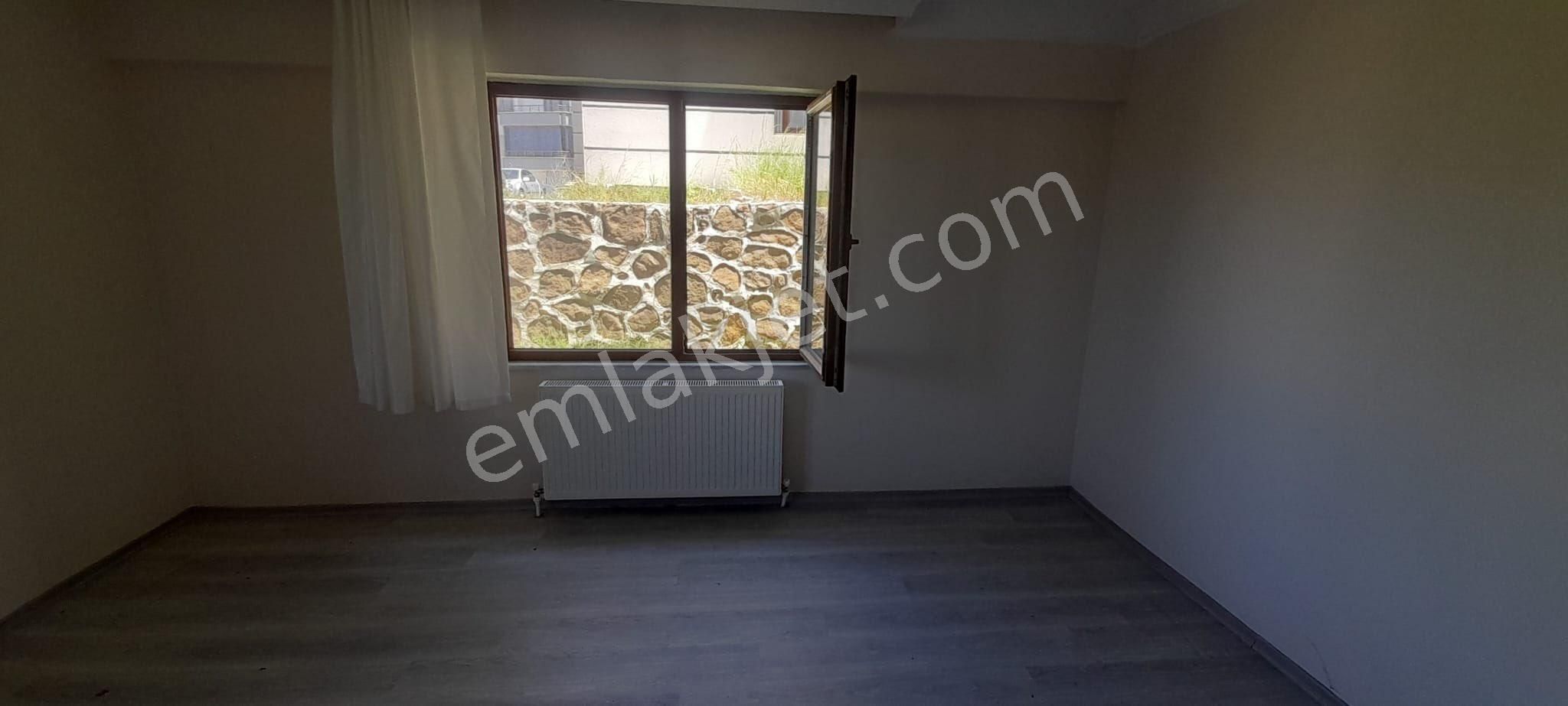 Manzaralı, Bahçeli, Sessiz Konumda, 2+1 Yıllık Kiralık Daire - Görsel 3