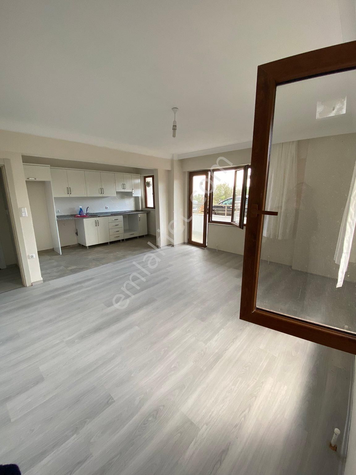 Manzaralı, Bahçeli, Sessiz Konumda, 2+1 Yıllık Kiralık Daire - Görsel 23
