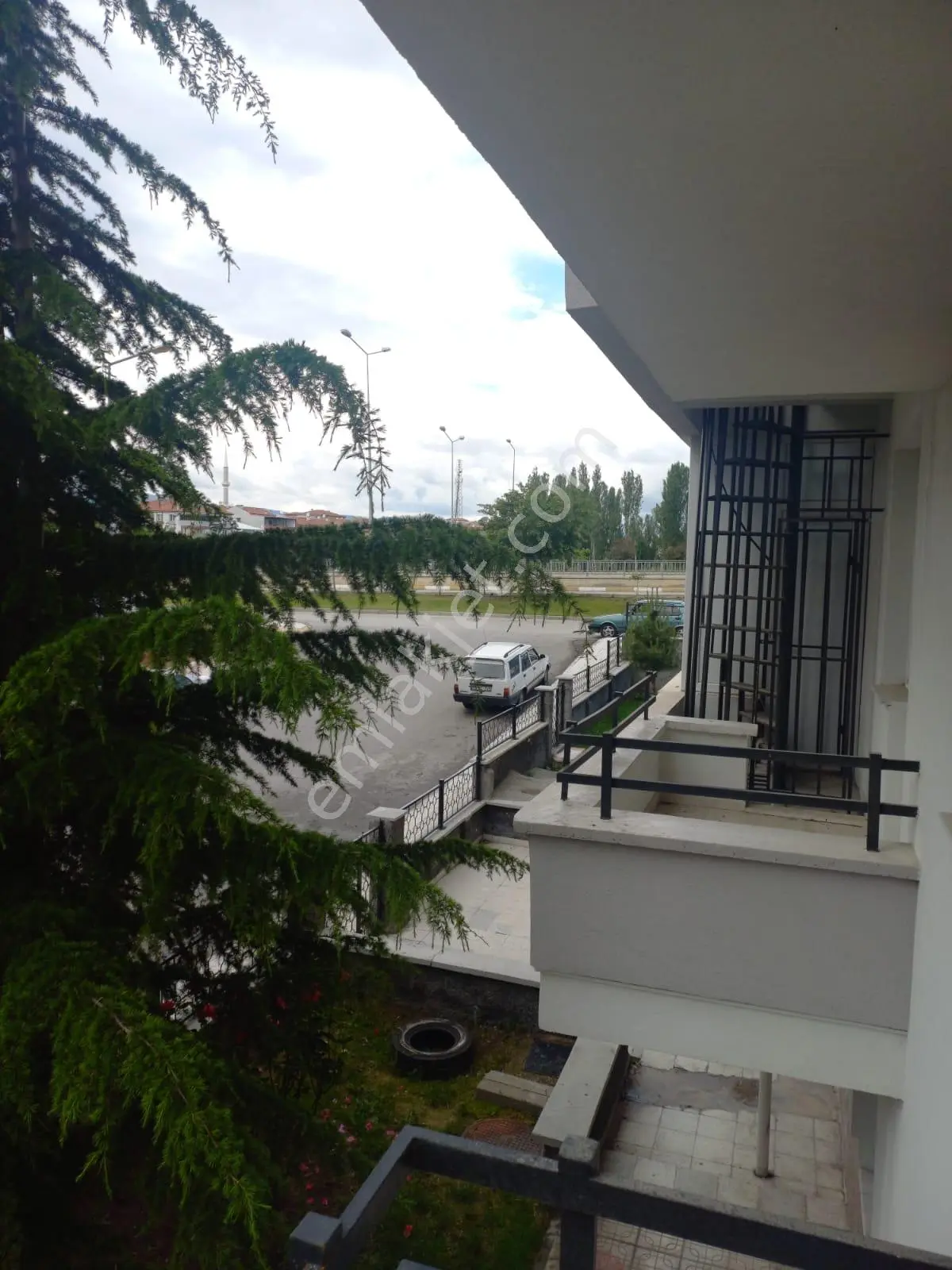 Çorum Pehlivan Emlaktan Carfur Civarı Temiz Bakımlı 3+1 Kiralık Daire - Görsel 4