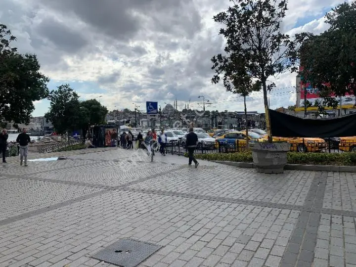 Fiyat Düştü!deniz Manzaralı,galataportta,iskele Caddesi,yüksek'kira Getirili - Görsel 2