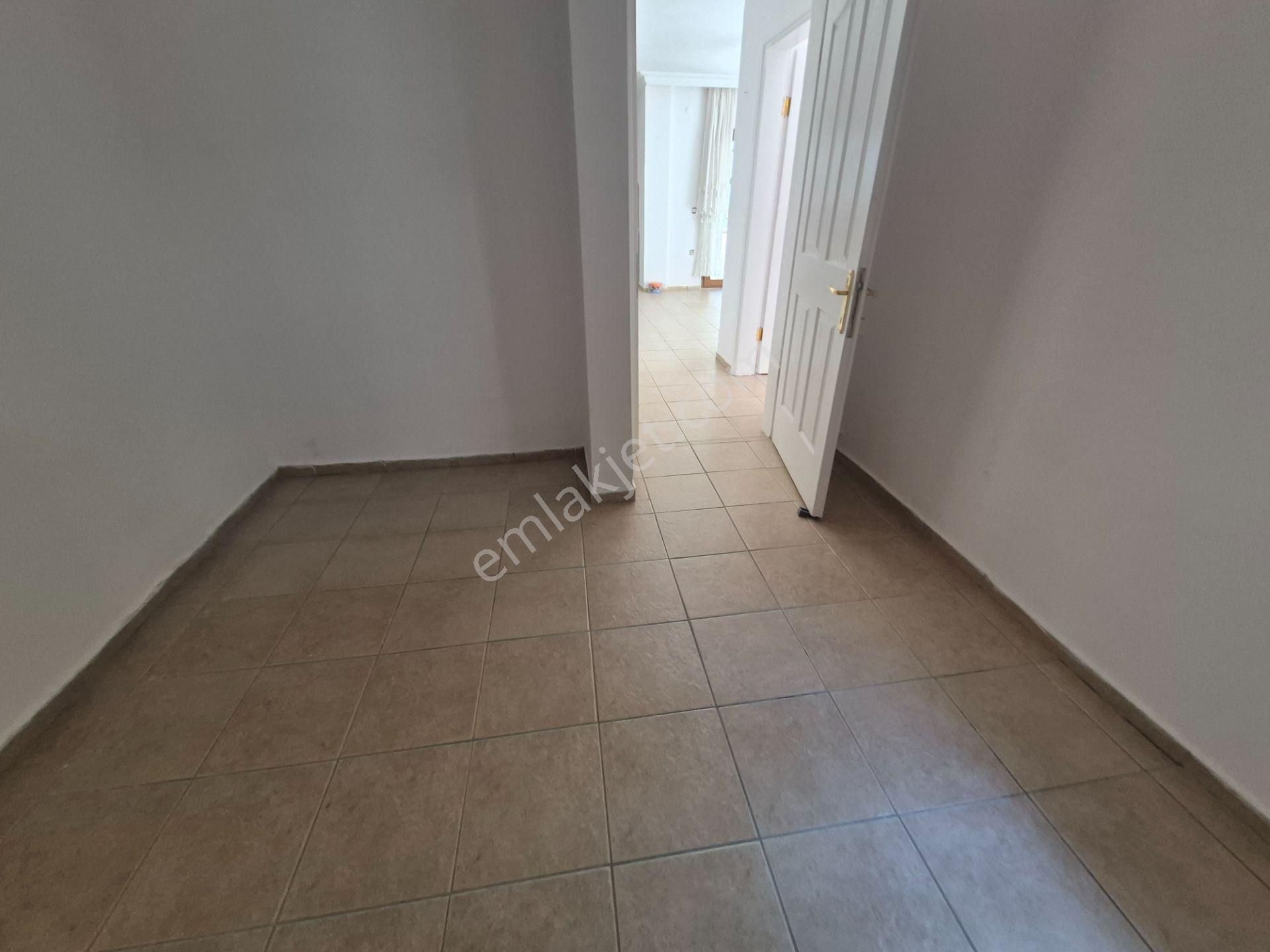 Bodrum Turgutreis Merkezde Satılık 2+1 Bahçe Katı Daire - Görsel 9