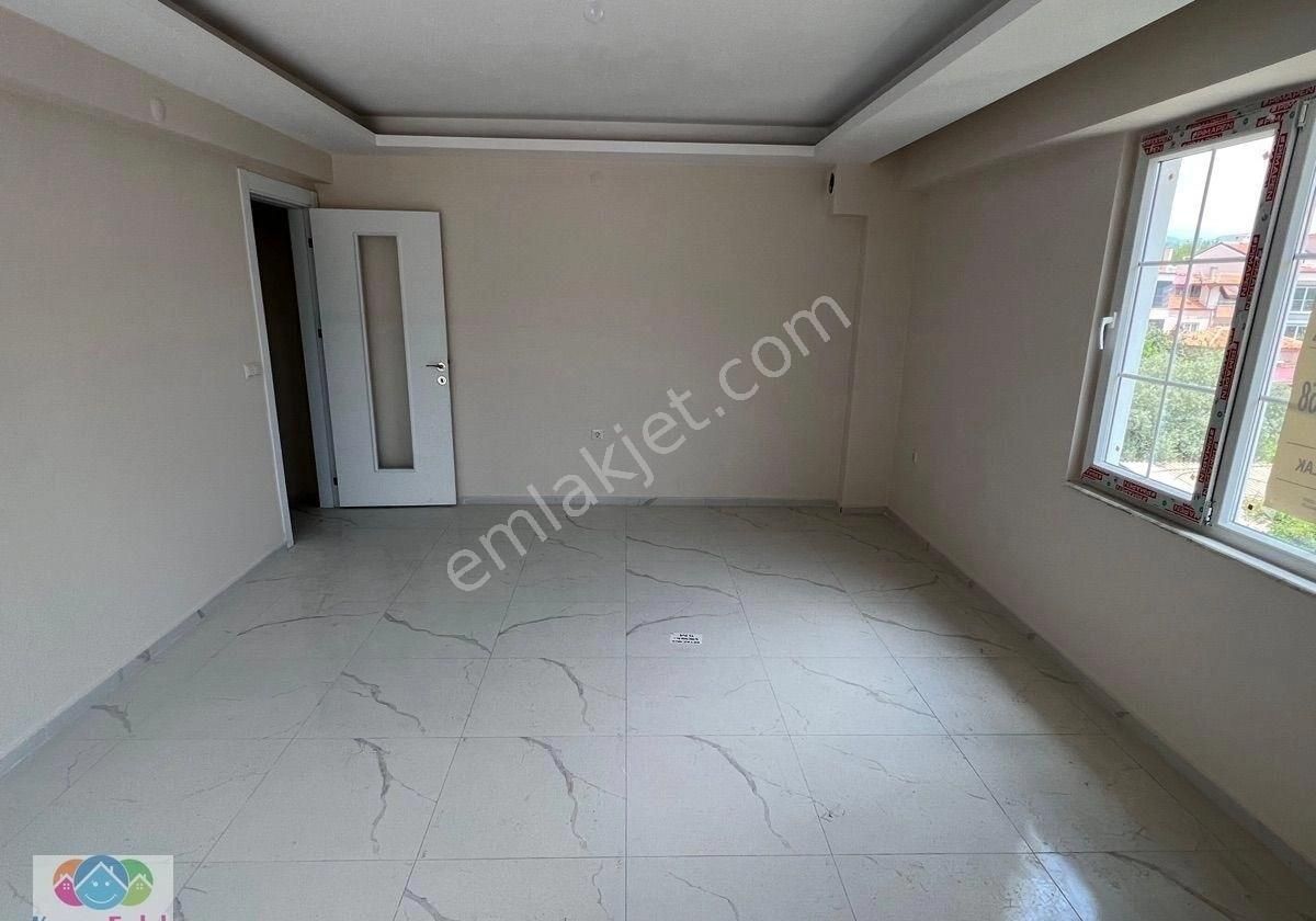 https://imaj.emlakjet.com/listing/13426905/197BCA494BB51EAF24D3B4F77D5B434A13426905.jpg