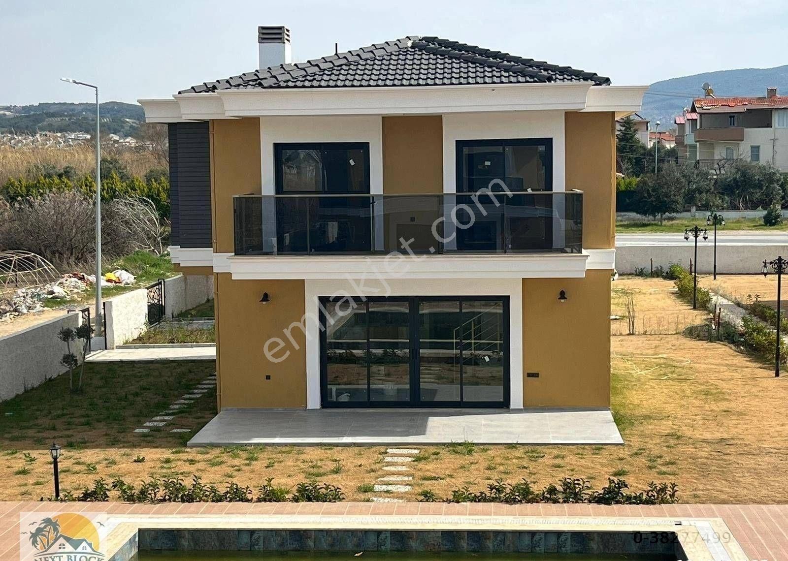 Kuşadası Davutlar Satılık Villa Next Block Gayrimenkul'den Denize 400 Mt 3+1 Müstakil Villa