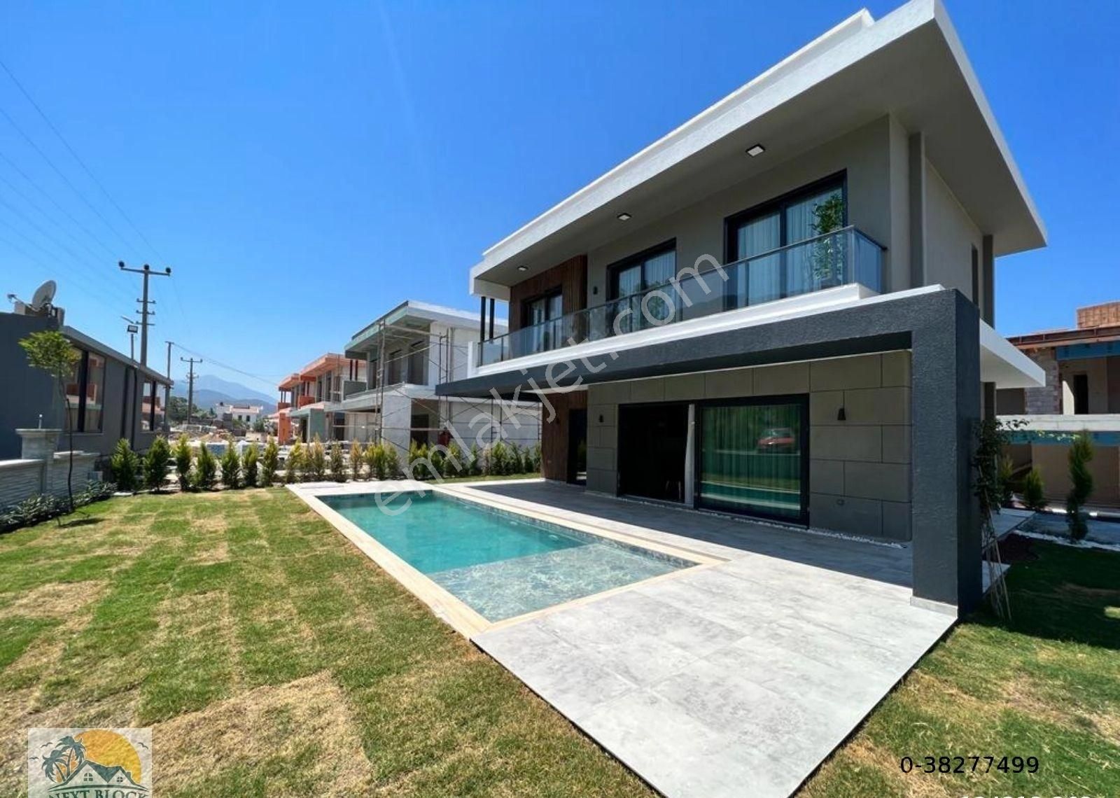 Kuşadası Güzelçamlı Satılık Villa **KUŞADASI SATILIK**,HAVUZ-OTOPARK-AKILLI-YERDEN ISIT. 3+1 VİLLA