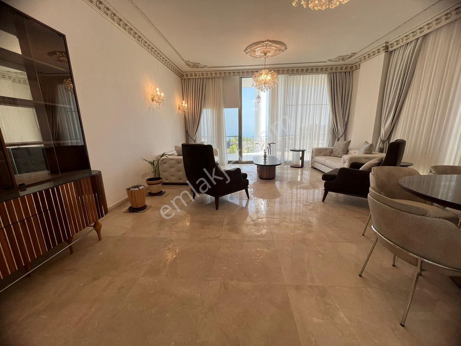 Girne Çatalköy'de Satılık Ultra Luks Villa - Görsel 26