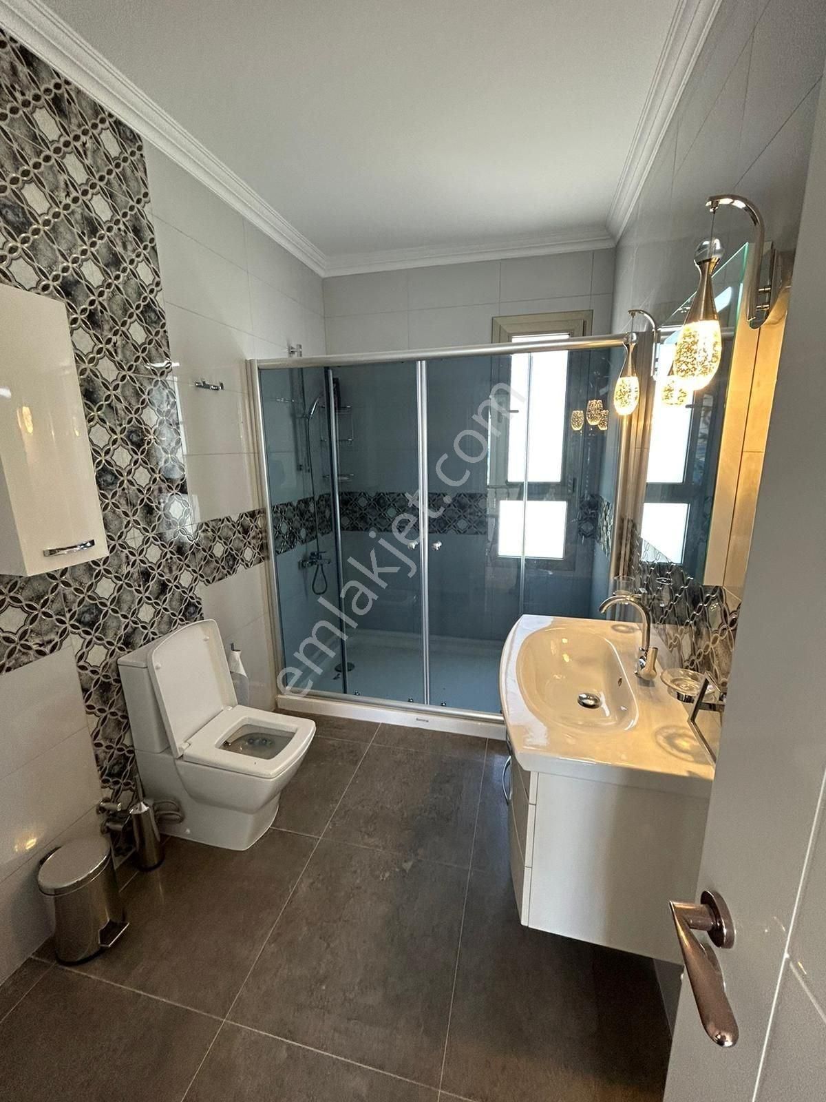 Girne Çatalköy'de Satılık Ultra Luks Villa - Görsel 22