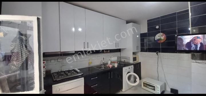 Komple Satılık 4 Kat İşlek Cadde Üstü 2+1 Bakımlı Daireler - Görsel 5