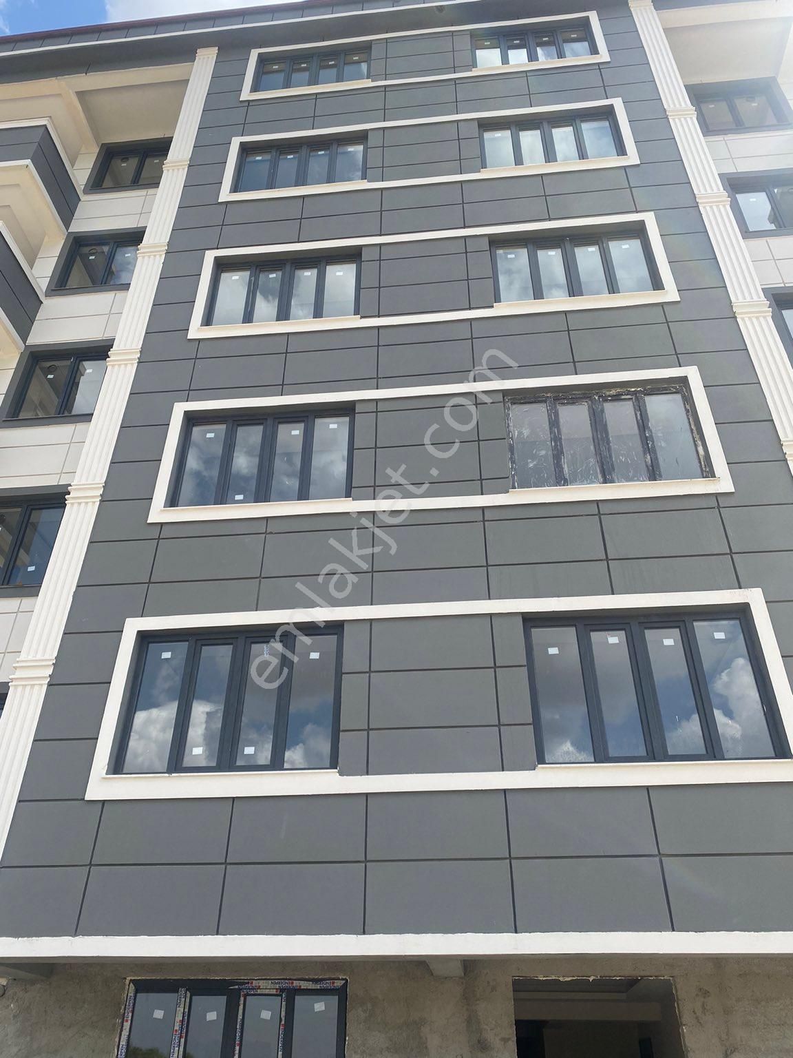 https://imaj.emlakjet.com/listing/13439676/89E6F38728AA296EA6D053305CD84AB413439676.jpg
