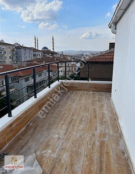 Çankaya Esatoğlu Satılık Daire Ankara Küçükesat Akyüz Sokak 2+1 Teraslı Dubleks Sıfır Daire