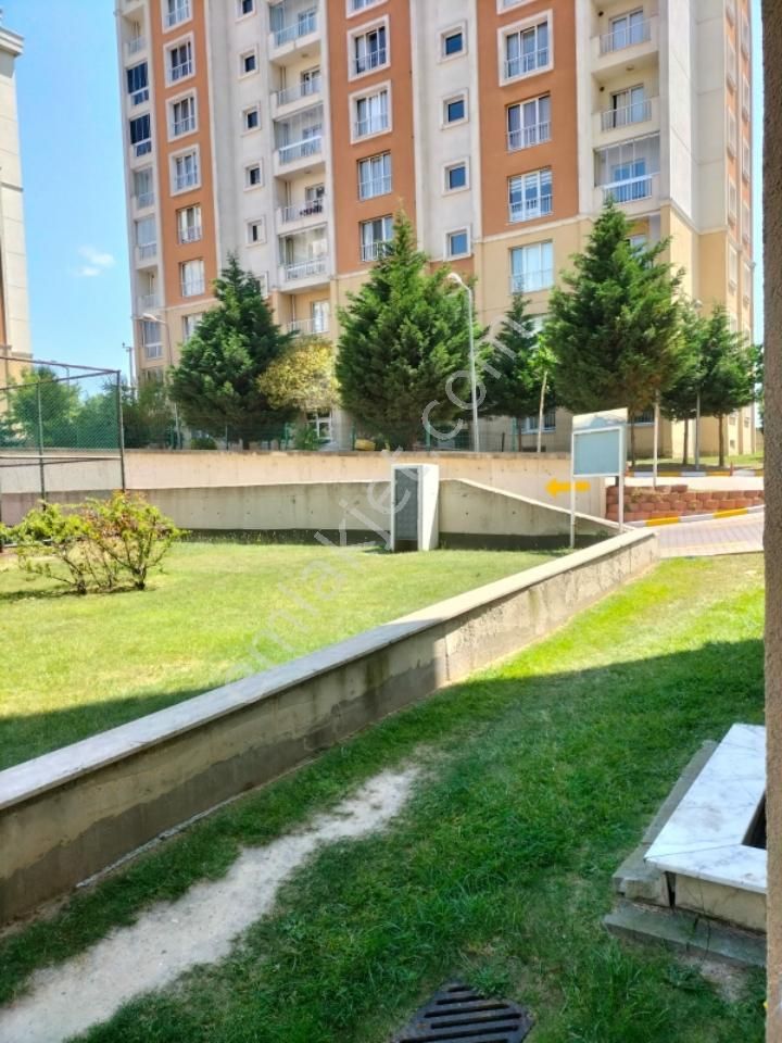 Çorlu Zafer Satılık Daire TEKİRDAĞ ÇORLU ZAFER MAHALLESİNDE ARMADA CİTY 3+1 SATILIK 130M2 PEYZAJ GİRİŞ KAT DAİRE 