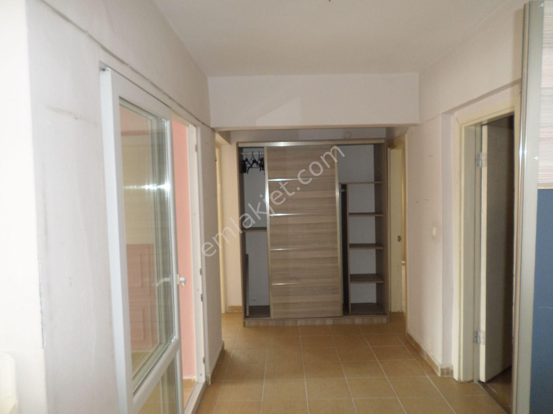 Ayvalık Hayrettinpaşa Satılık Daire  AYVALIK MERKEZİNDE SATILIK 2+1 DAİRE