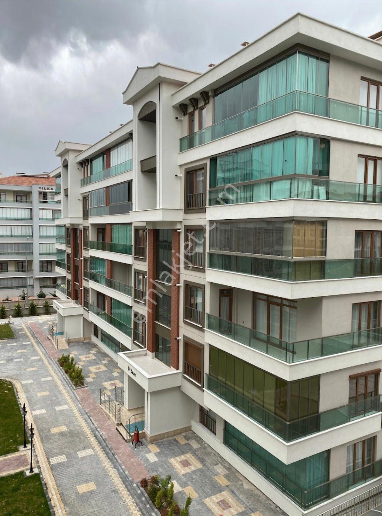 Site İci,klimalı,k.otoparklı , 120 M2 Eşyalı Satılık Daire - Görsel 24