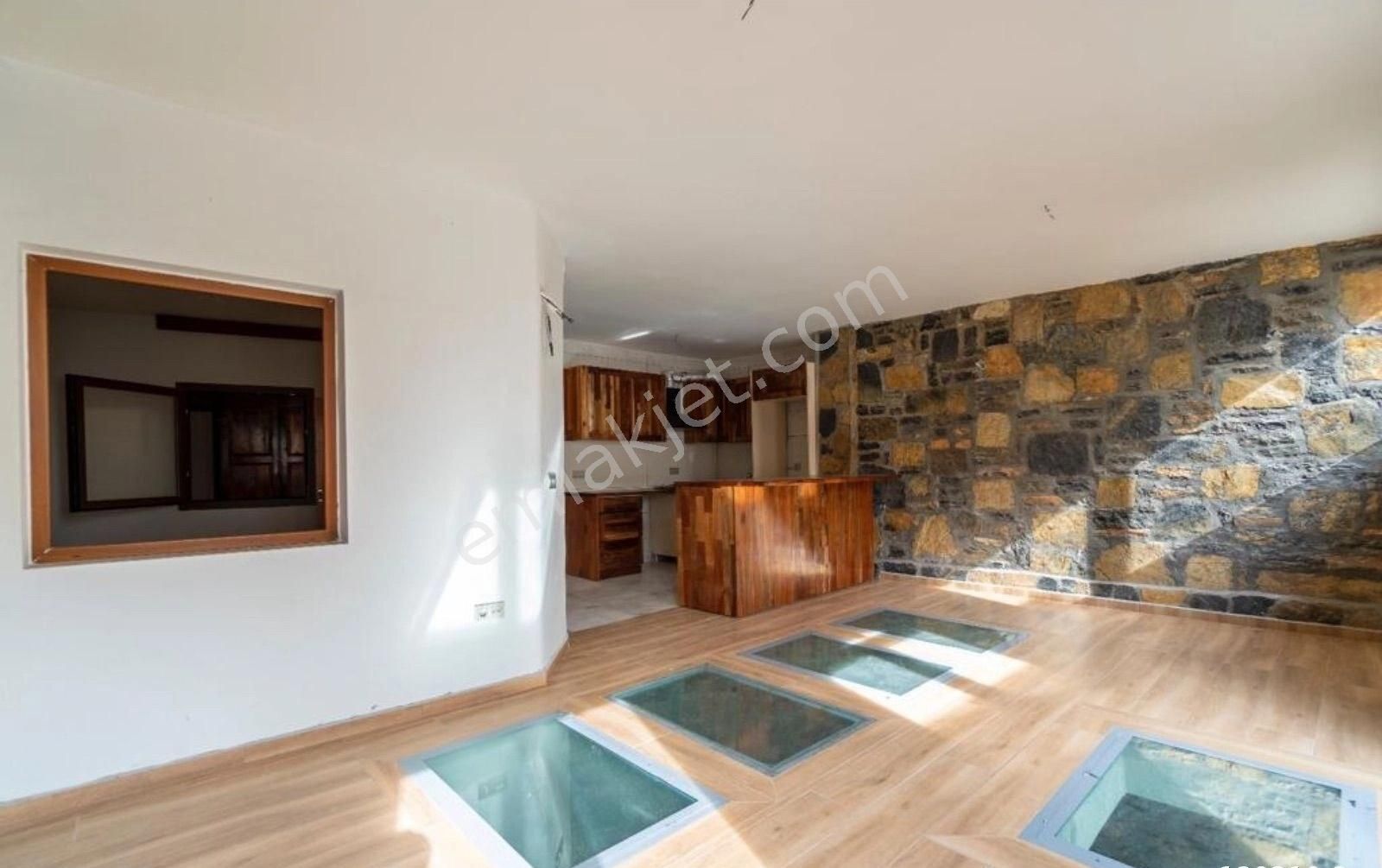 Bodrum Merkez'de Komple Satılık Bina - Görsel 17