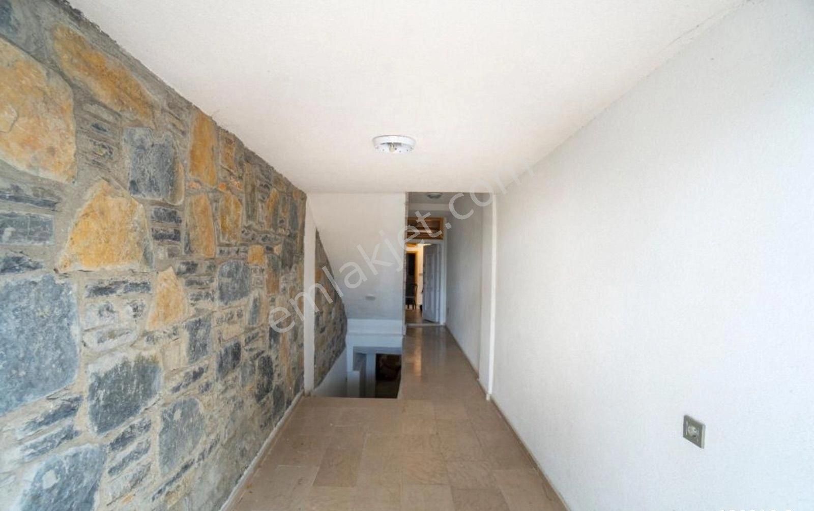 Bodrum Merkez'de Komple Satılık Bina - Görsel 29