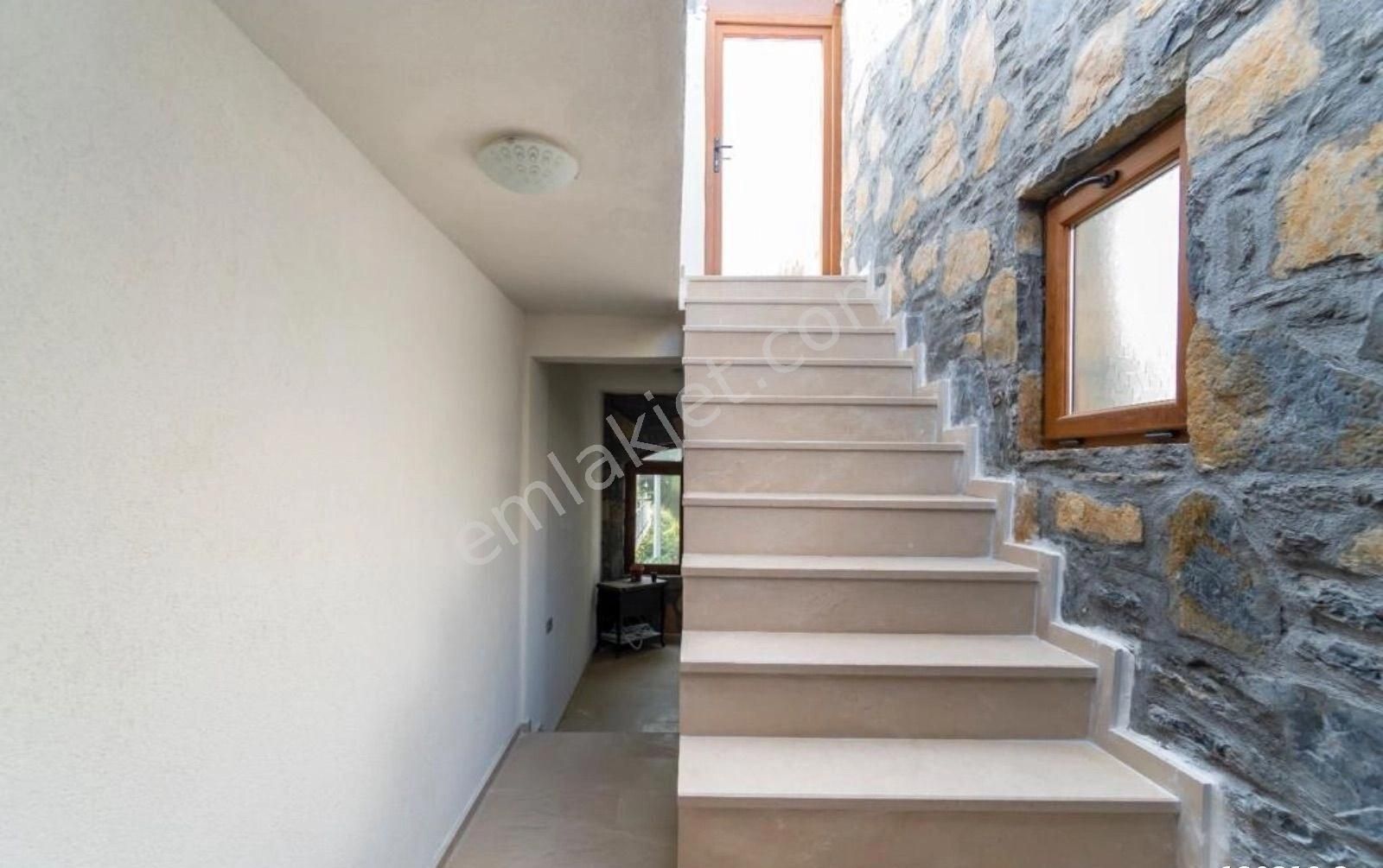 Bodrum Merkez'de Komple Satılık Bina - Görsel 5