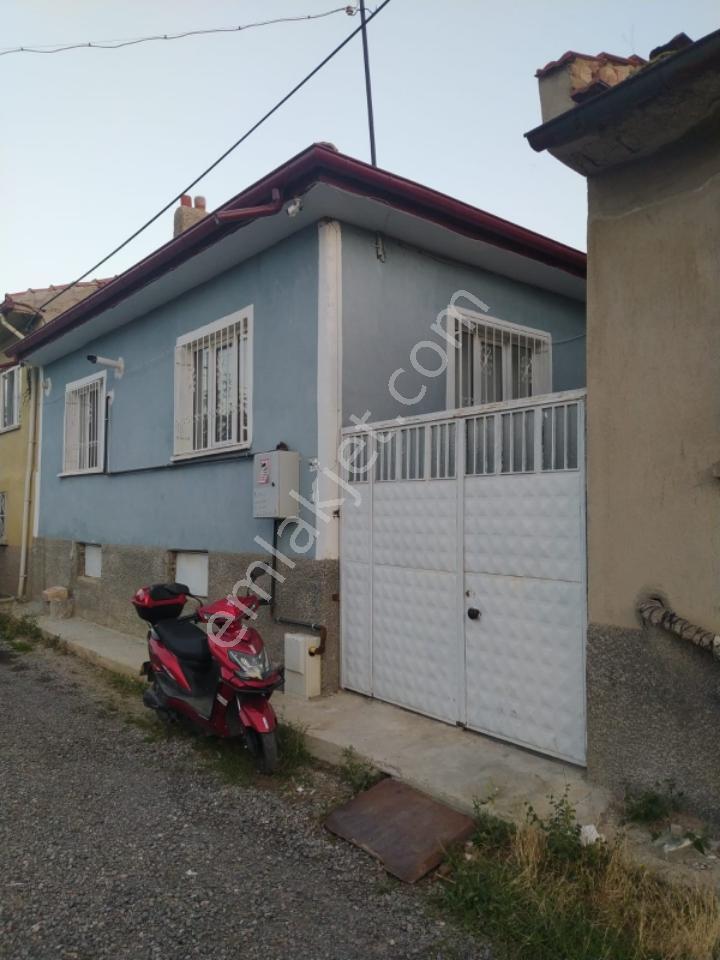 Acil Satılık Çarşıya Yürüme Mesafesinde Müstakil Ev - Görsel 14