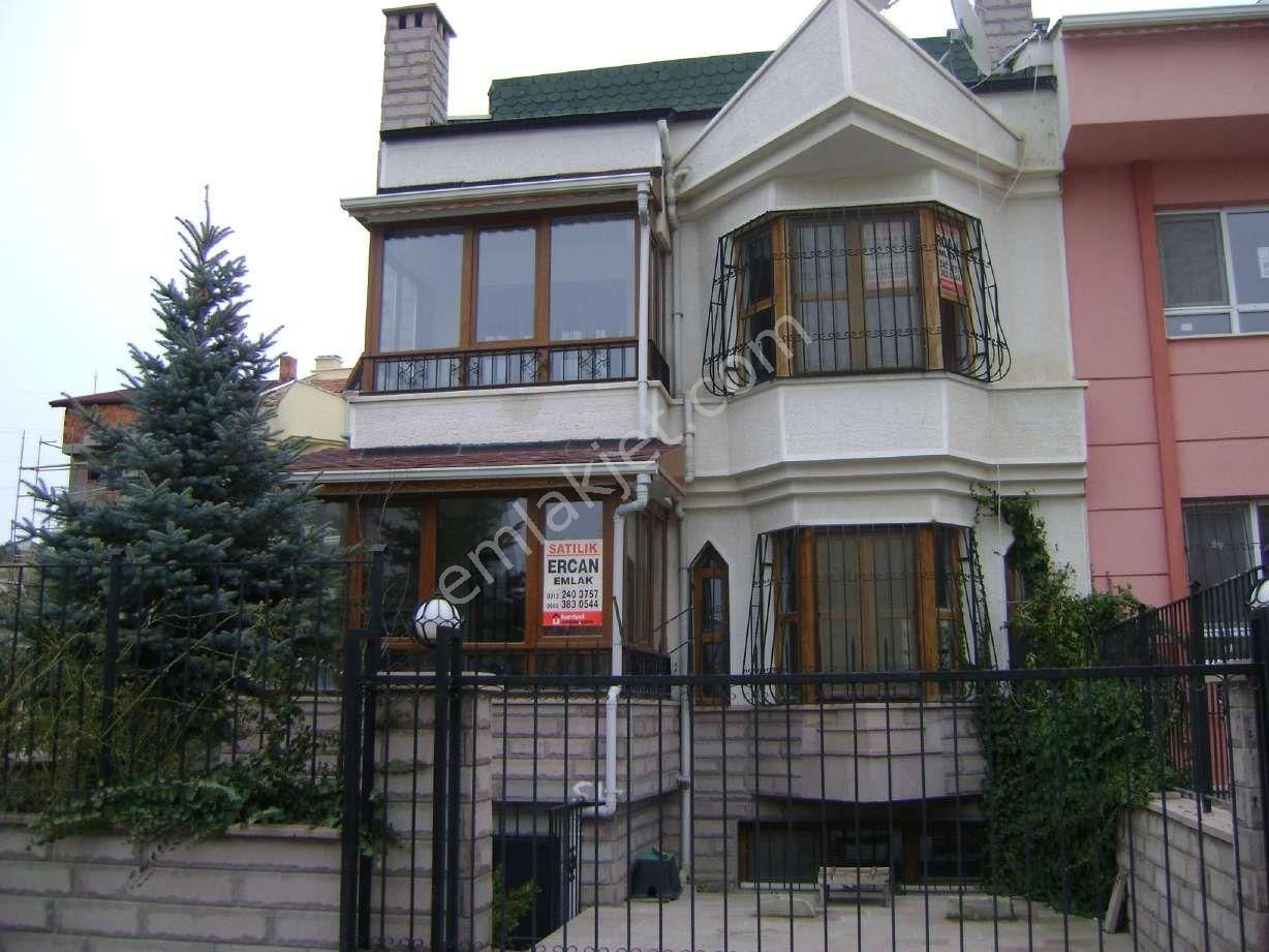 Çankaya Prof. Dr. Ahmet Taner Kışlalı Kiralık Villa  ÇAYYOLU İLKO DA KİRALIK VİLLA İŞYERİ RESTORANLARA YAKIN