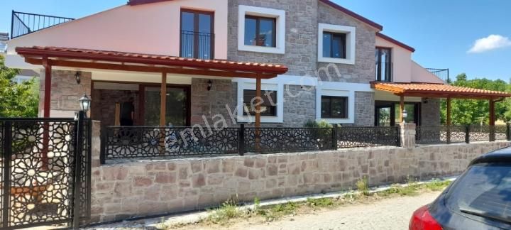 Dikili Kabakum Satılık Villa DİKİLİ ÜMMETOĞLU'NDAN DOĞAL KAYSERİ TAŞI VİLLA 3+1