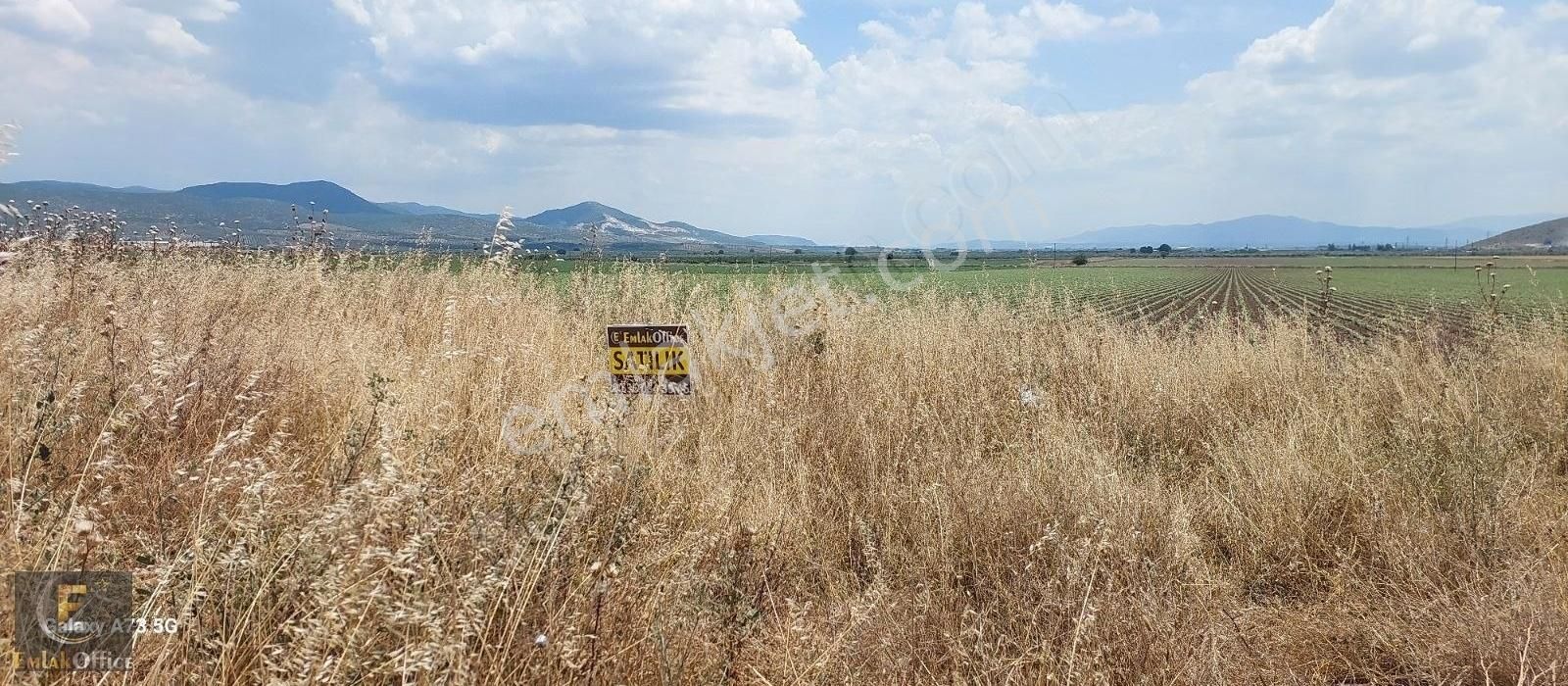 Akhisar Hacı İshak Satılık Sanayi İmarlı Karaosmanoğlu Sanayi Sitesinde 293 M2 Köşe Arsa