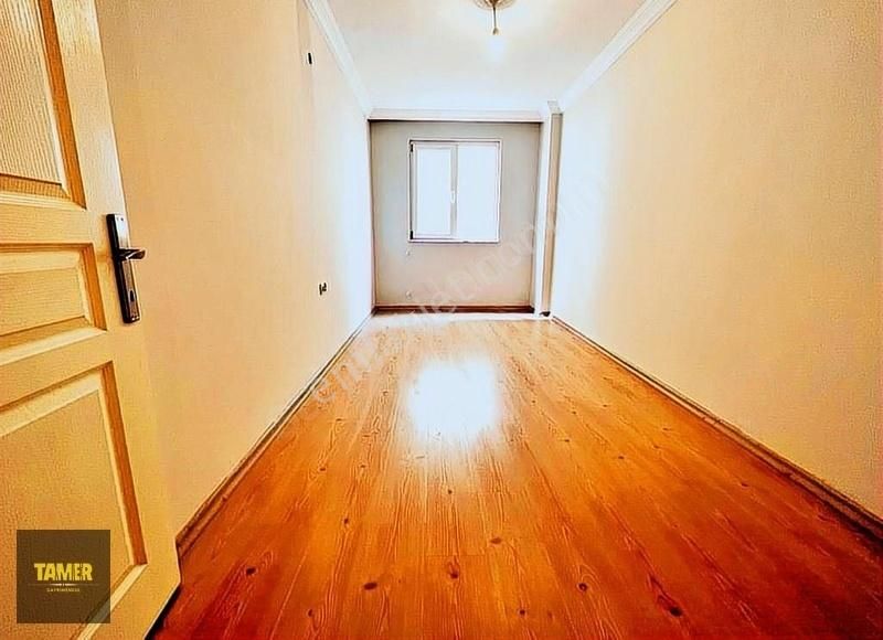 https://imaj.emlakjet.com/listing/13478535/267203634FEF06B70DA915FBC8BAFF3513478535.jpg
