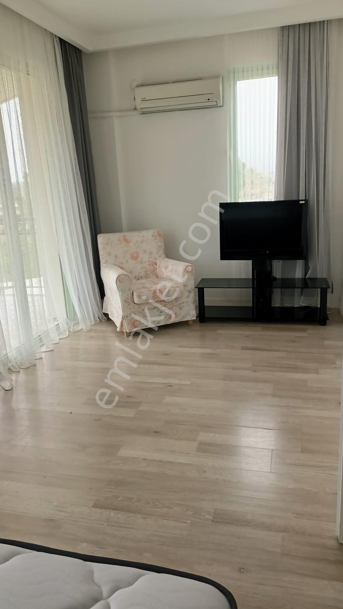 Çeşme Mamurbaba Mevkiinde Sezonluk Kiralık Mobilyalı Villa - Görsel 25