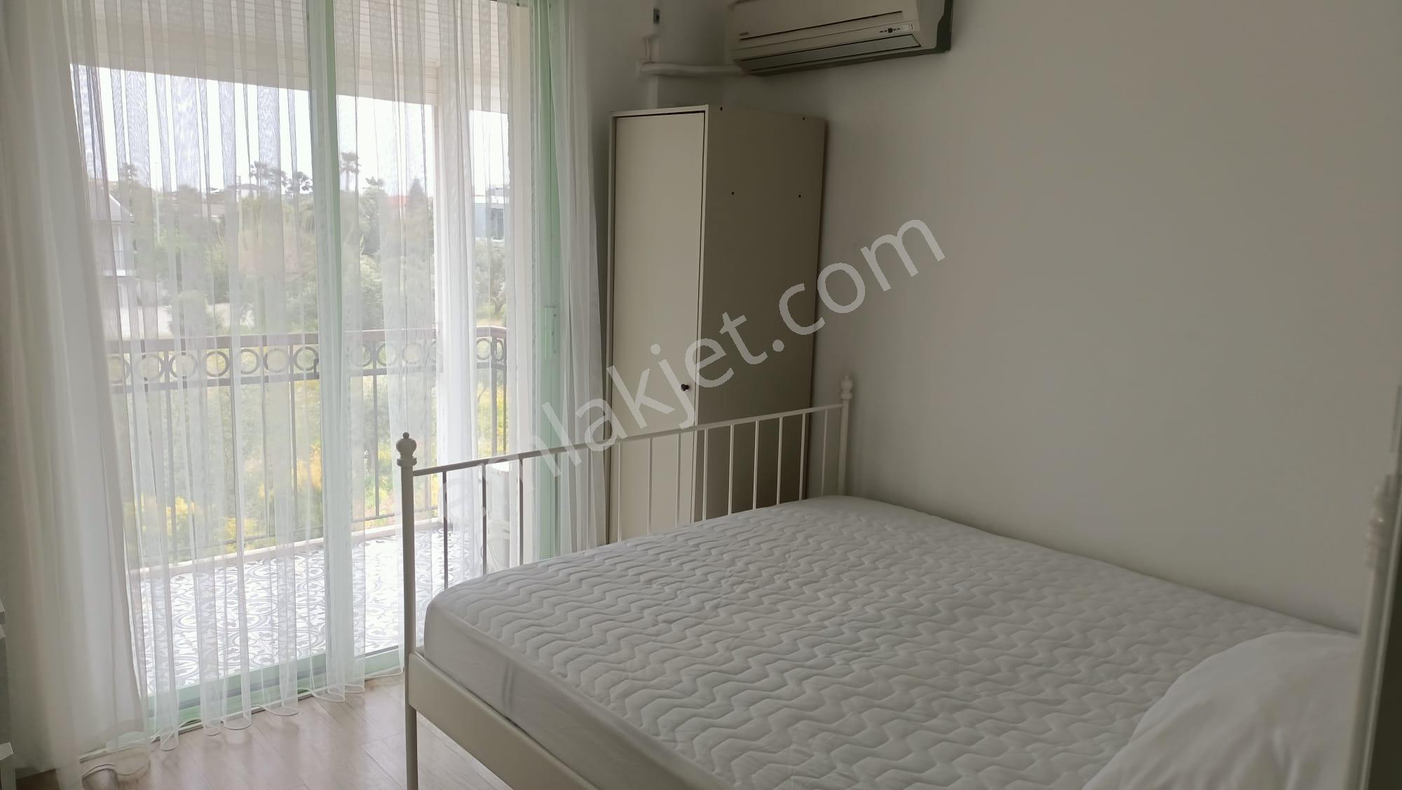 Çeşme Mamurbaba Mevkiinde Sezonluk Kiralık Mobilyalı Villa - Görsel 16