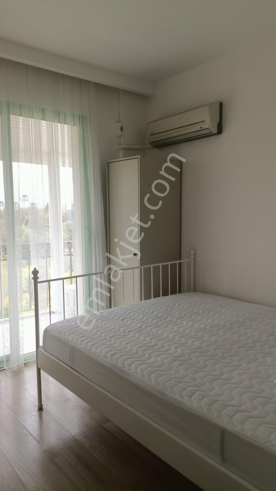 Çeşme Mamurbaba Mevkiinde Sezonluk Kiralık Mobilyalı Villa - Görsel 18