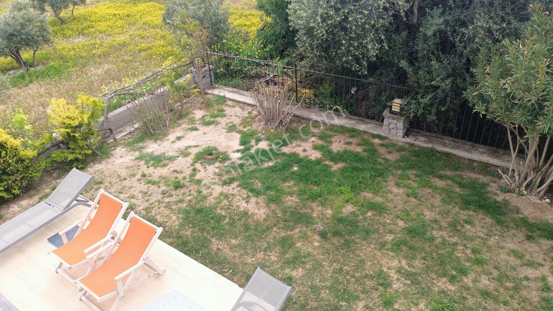 Çeşme Mamurbaba Mevkiinde Sezonluk Kiralık Mobilyalı Villa - Görsel 17