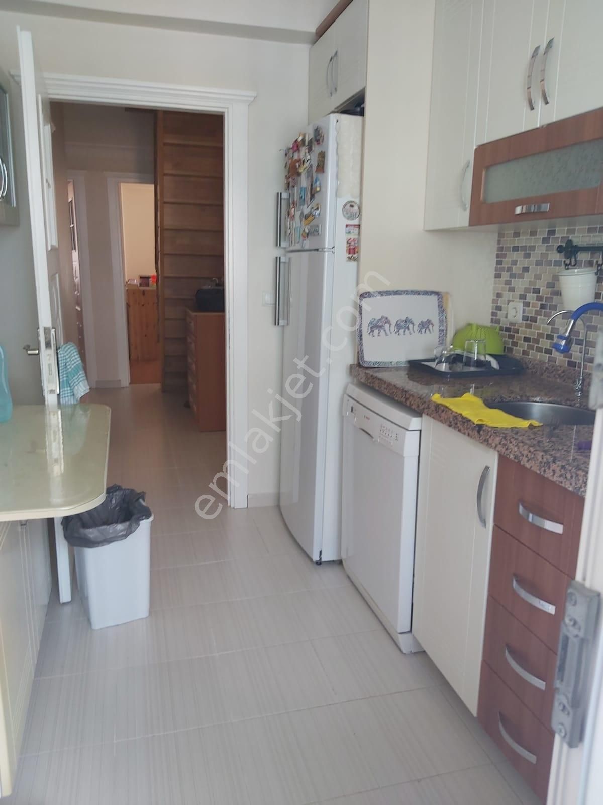 Bahçelievler Soğanlı Meydana Yakın Dubleks 5+2 Kredıye Uygun Teraslı 200 M² Mukkemmel Temızlıkde. - Görsel 18