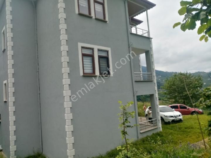 Şahinoğlu Emlaktan, Trabzon Derecik' Te, 1 Daire Fiyatına, 4,5 Dekar Fındıklık Ve 3 Katlı Villası. - Görsel 24