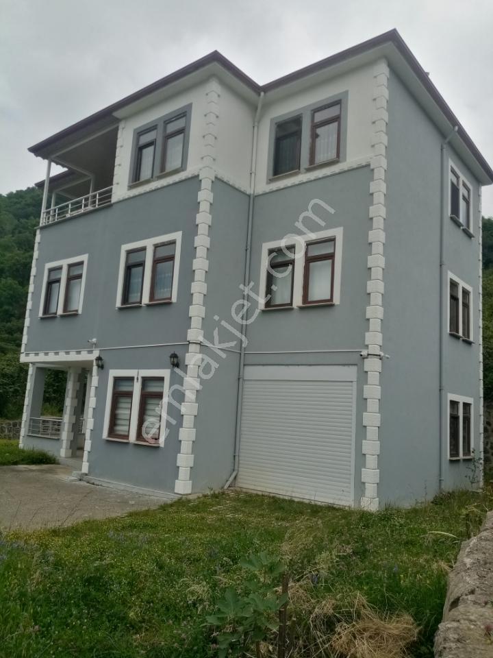 Şahinoğlu Emlaktan, Trabzon Derecik' Te, 1 Daire Fiyatına, 4,5 Dekar Fındıklık Ve 3 Katlı Villası. - Görsel 6