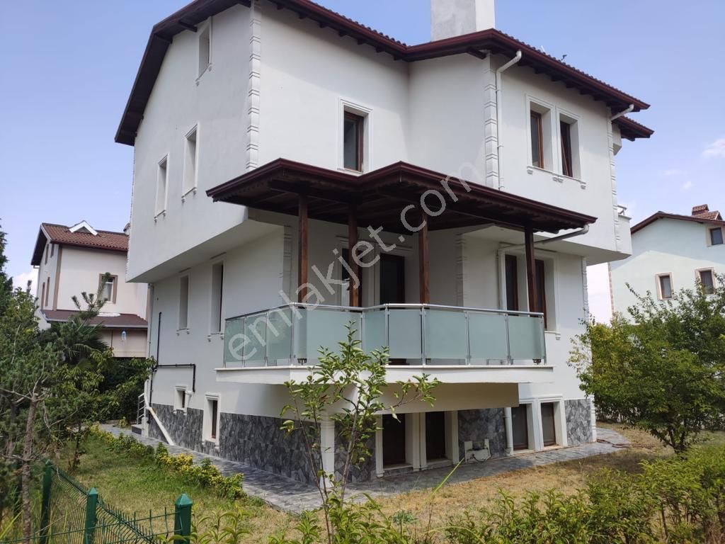 Yalova Merkez Kadıköy Bld. (Merkez) Satılık Villa  YALOVA KADIKÖY'DE SİTE İÇİNDE VİLLA